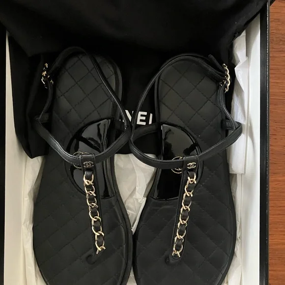 Authentic CHANEL thong sandals black with classic chain detail sz 36 - Picture 5 of 9